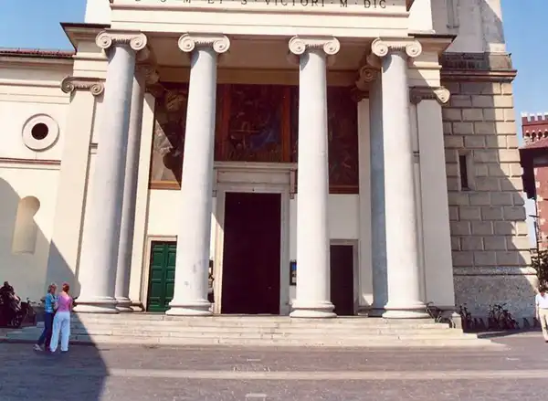 Fabbro Garbagnate milanese di Domenica